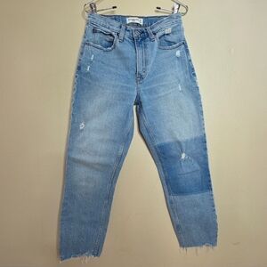 Abercrombie & Fitch The Mom High Rise Raw Hem Jeans 26short